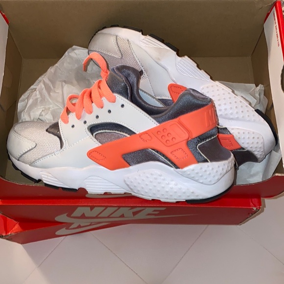 Nike huaraches (GS) - Picture 2 of 7